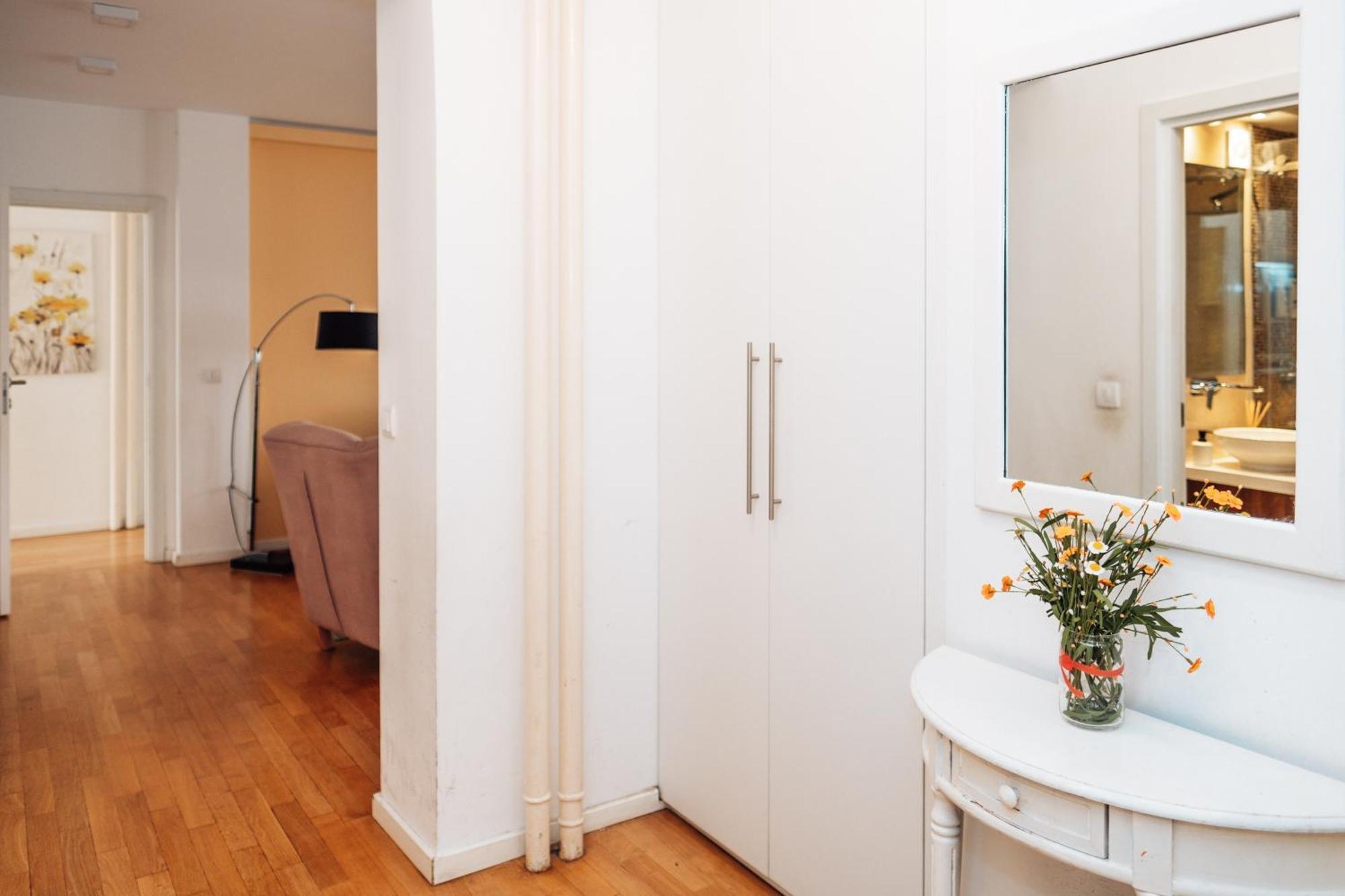 Crown Central Three Bedroom Apartment Bělehrad Exteriér fotografie