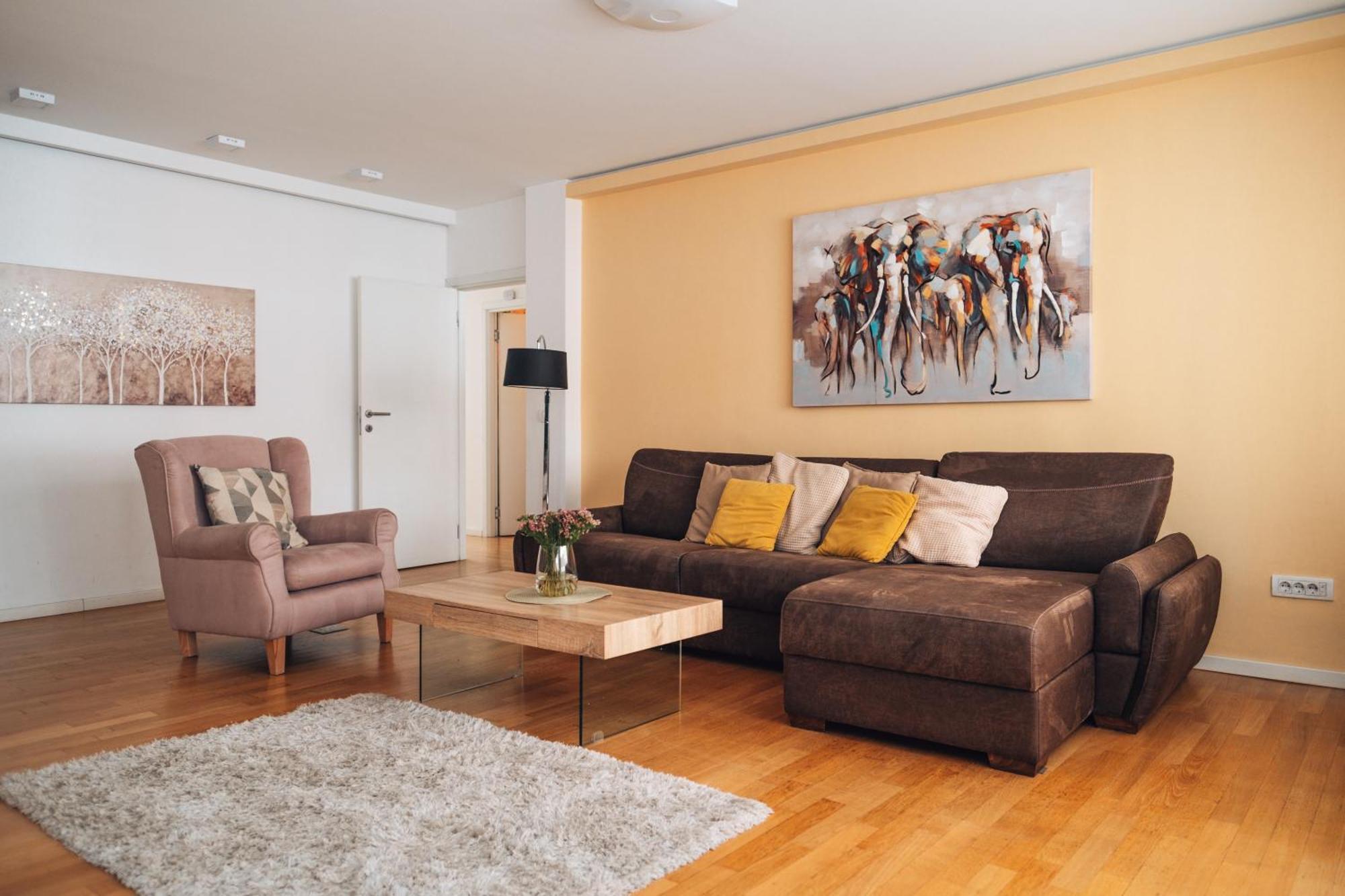 Crown Central Three Bedroom Apartment Bělehrad Exteriér fotografie