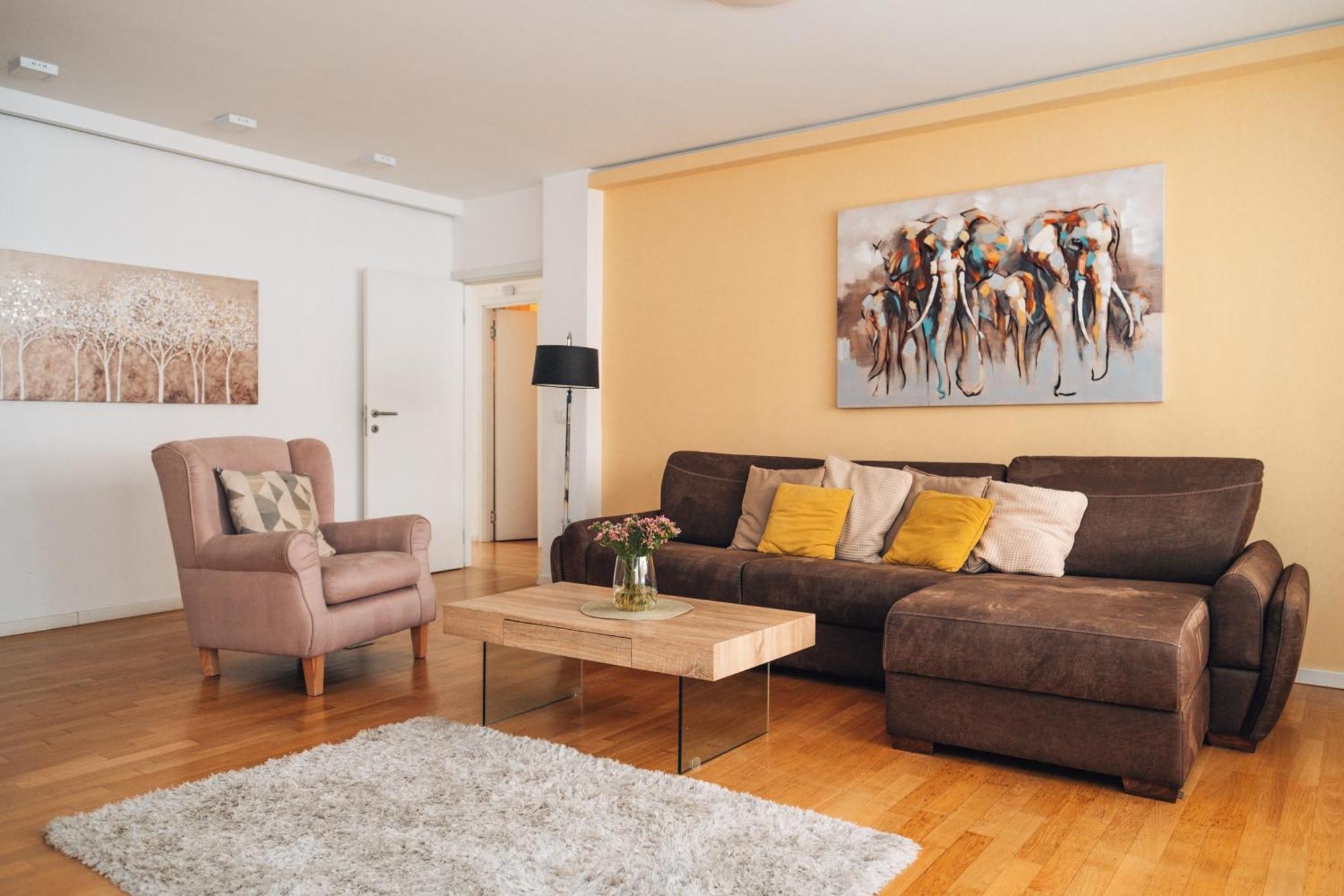 Crown Central Three Bedroom Apartment Bělehrad Exteriér fotografie