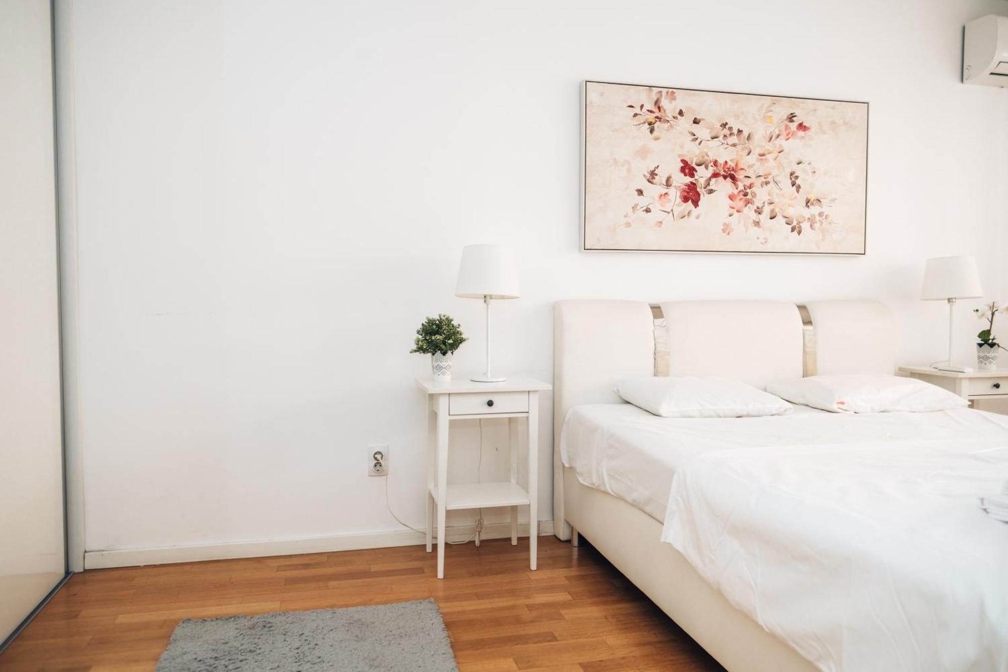 Crown Central Three Bedroom Apartment Bělehrad Exteriér fotografie