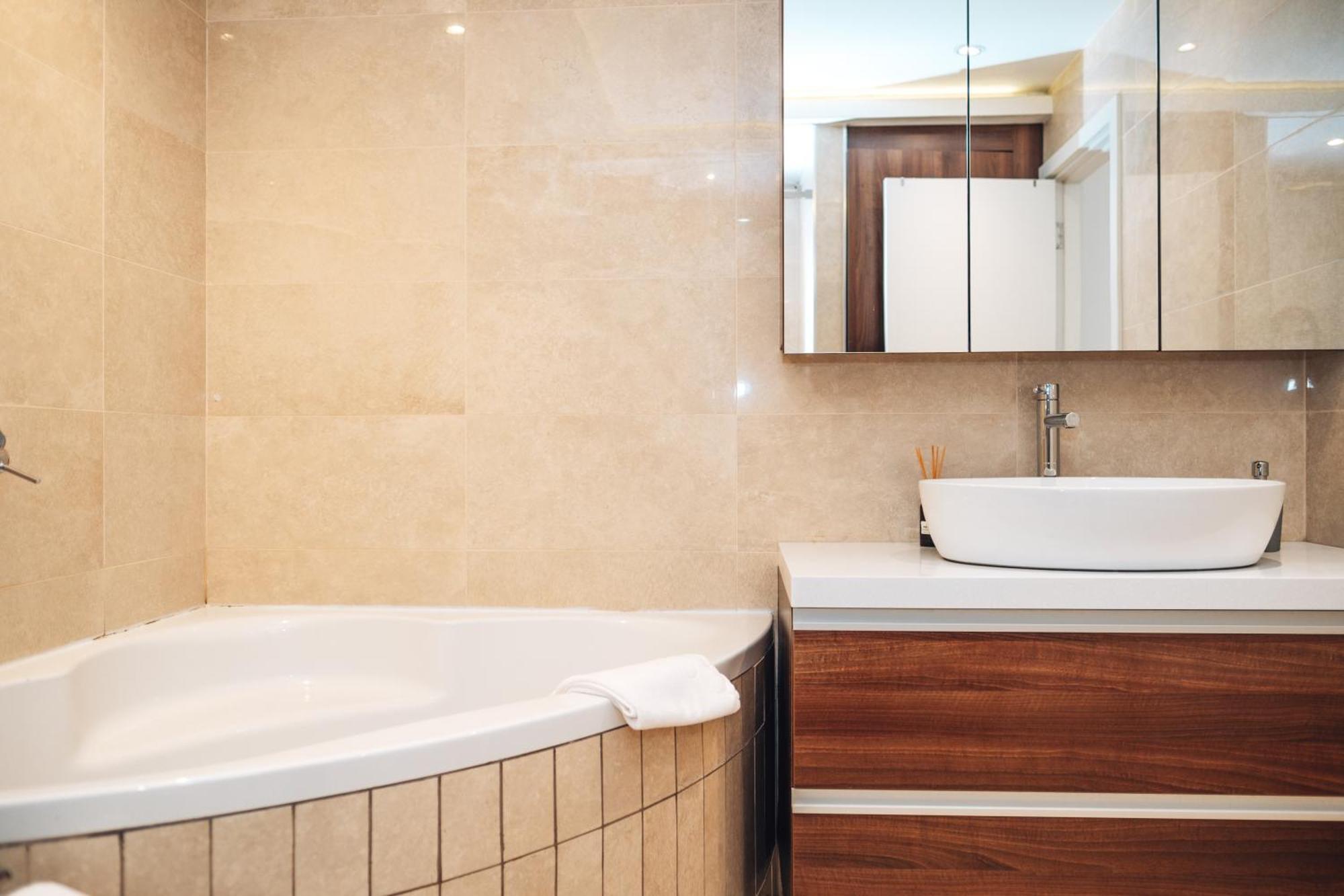 Crown Central Three Bedroom Apartment Bělehrad Exteriér fotografie